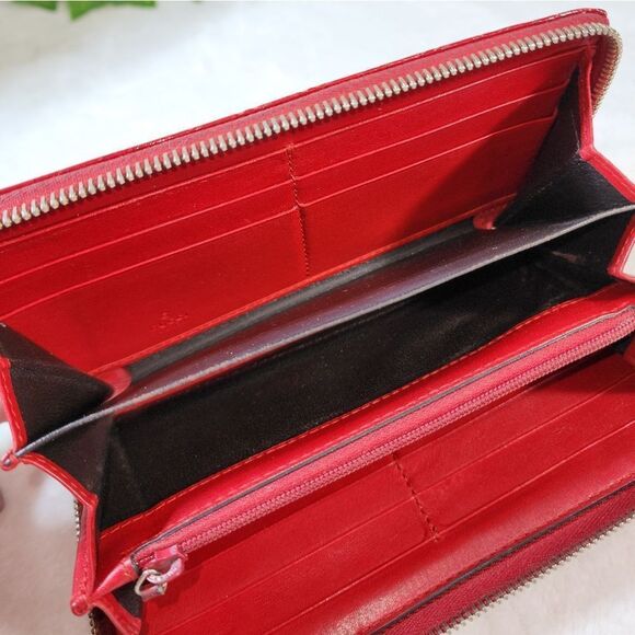 GUCCI GG PATENT LEATHER Microguccissima  LONG WALLET Authentic IN RED - Picture 6 of 17